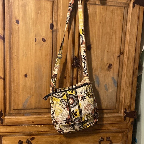 VERA BRADLEY CROSSBODY - Picture 2 of 10